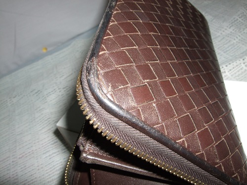 ボッデガべネタ財布の修理