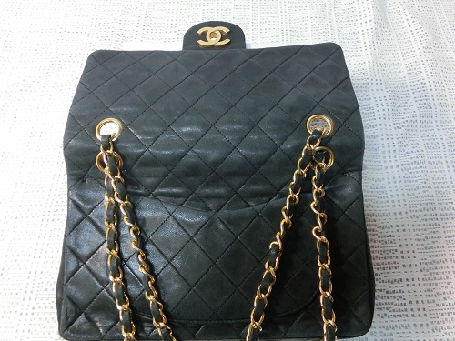 シャネルのバッグの全体補修