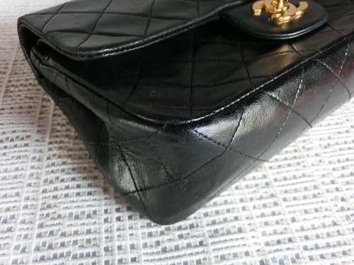 シャネルのバッグ角をリペアしました
