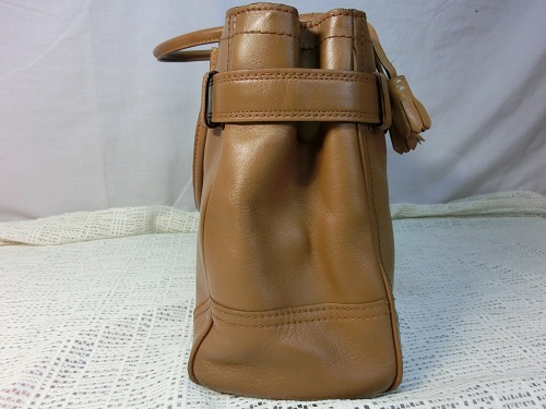 コーチバッグ側面の修理後