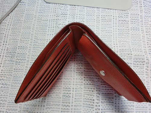 エルメス財布角のスレをリペア後