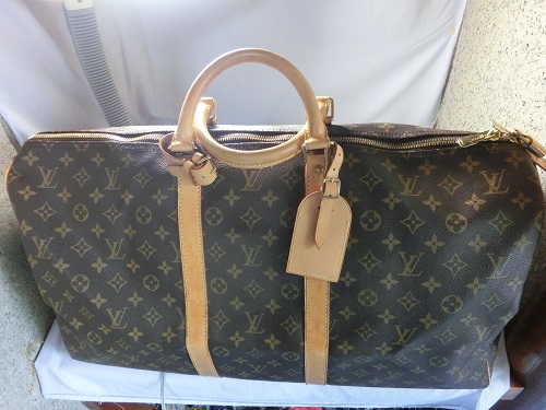 ルイヴィトンバッグぬめ皮のシミ