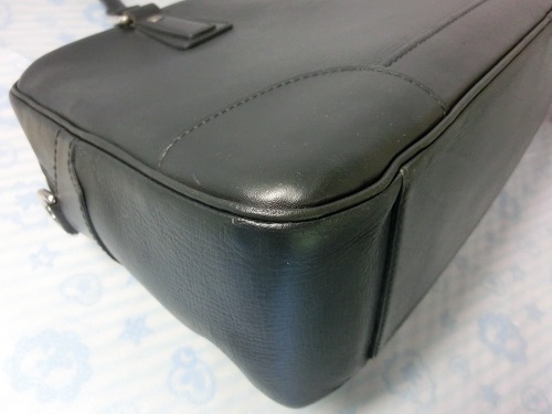 ルイヴィトンバッグ角のリペア後